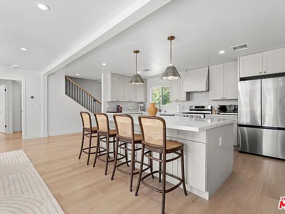 4th image of 6460 Penfield Ave