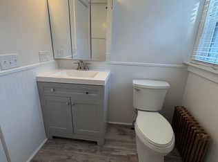 75 Jerome Rd, Uncasville, CT 06382