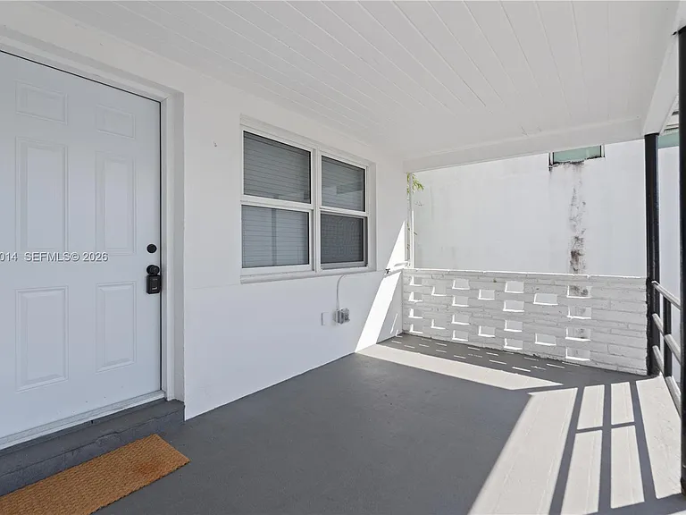 2240 SW 16th Ct #U — Photo 5