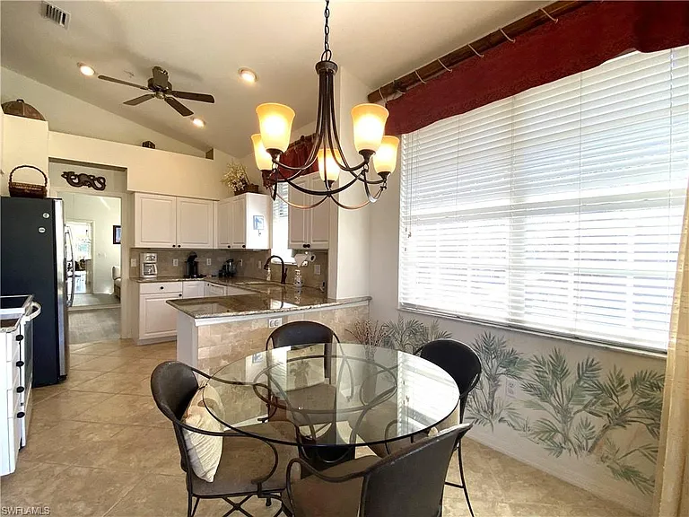 1570 Winding Oaks Way #201 — Photo 11