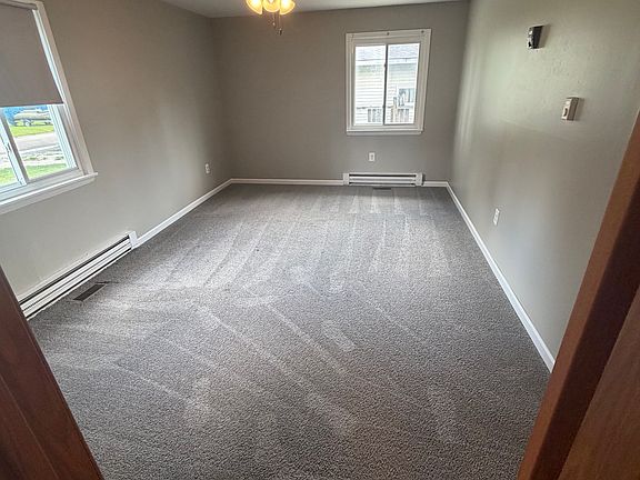 3rd image of 1335 Alicia Dr