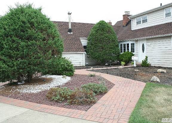 2nd image of 84 Fairwater Ave