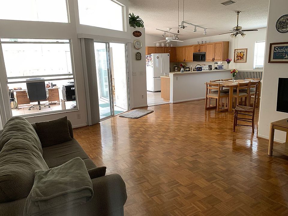 1st image of 123 Deer Park Dr