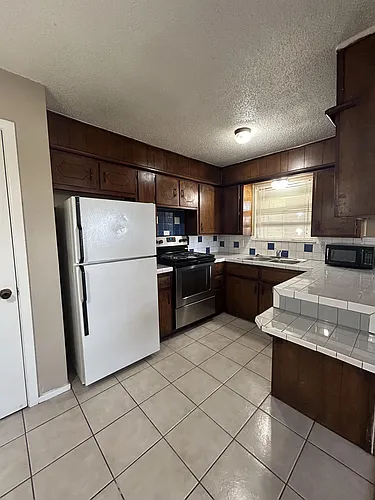 124 Temple Ave Photo 1