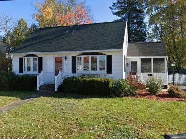 221 Platts Avenue, Manchester, NH 03109