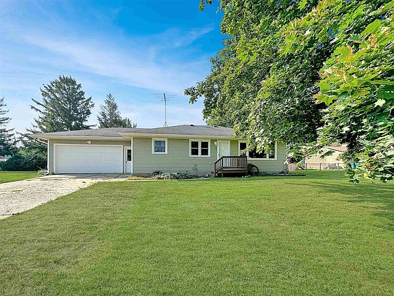 2nd image of 207 Hammes Ave