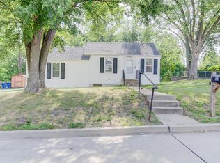 156 Edgeworth Ave, Maryland Heights, MO 63043