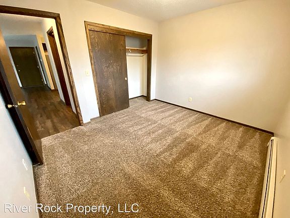 3rd image of 2913 5th St S #8741718