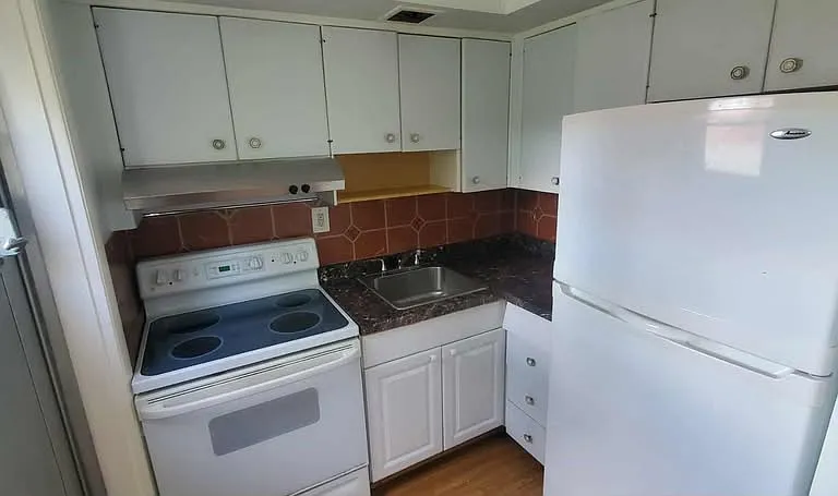 1429 Miami Rd #3 — Photo 8