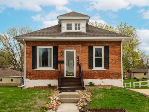 1604 Sobieski St, La Salle, IL 61301