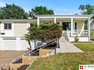 5447 N 63rd St, Omaha, NE 68104
