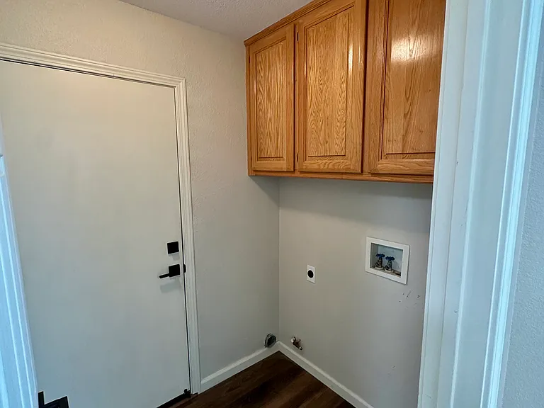 390 Brians Ct — Photo 20