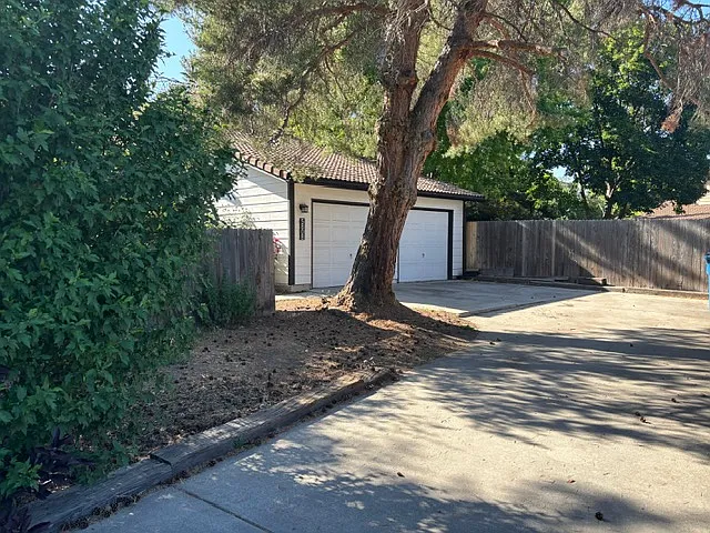 3 bed, 1518 sqft, $2,350 — Photo 3