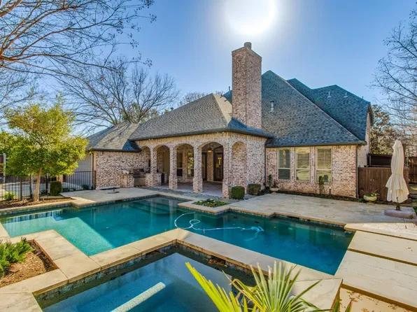 304 Fall Creek Dr, Richardson, TX 75080