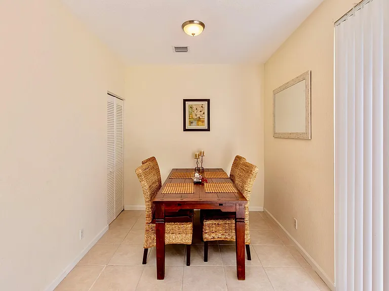 13513 Fountain View Blvd — Photo 6