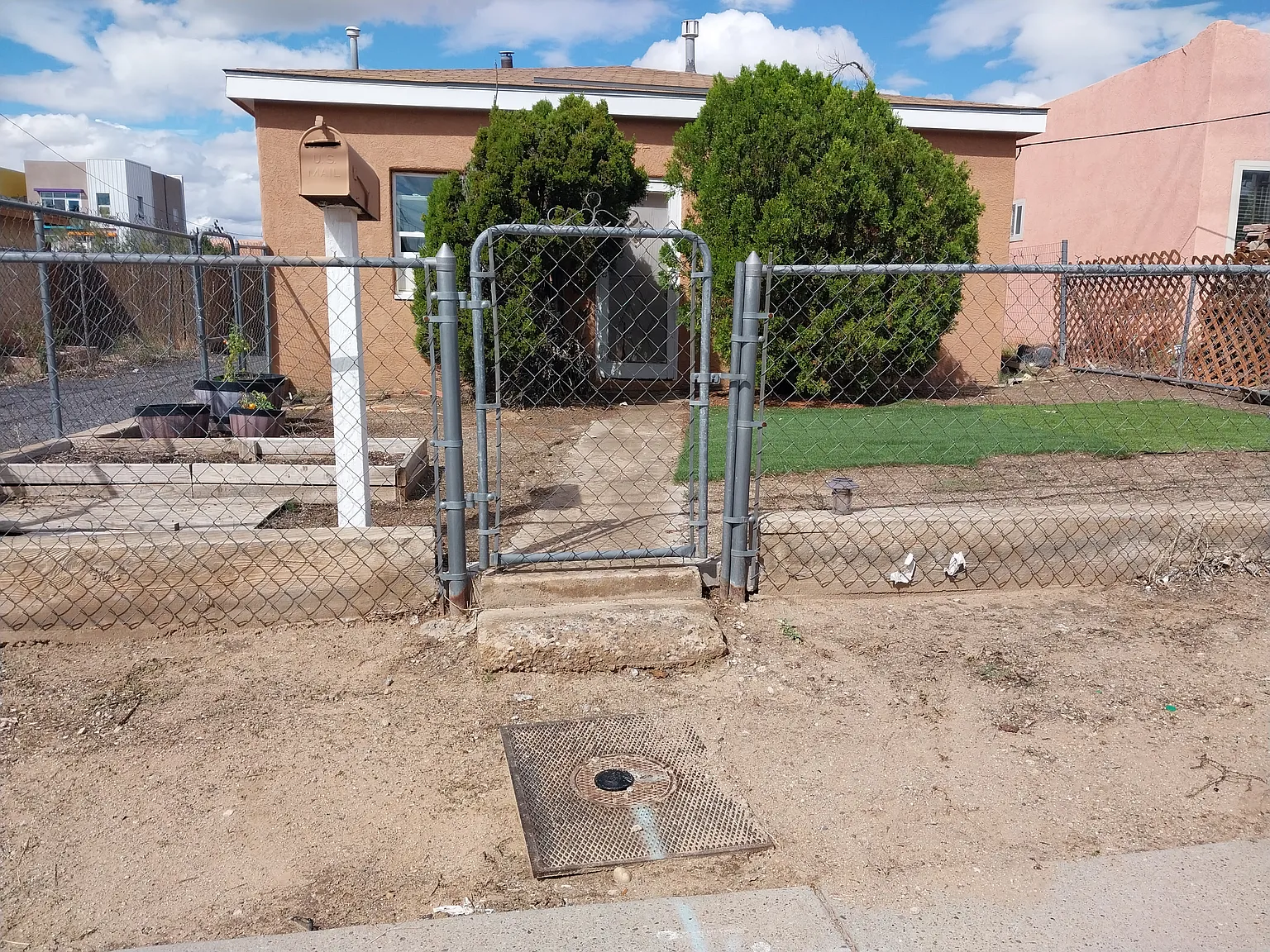 2 bed, 600 sqft, $1,100 — Photo 1