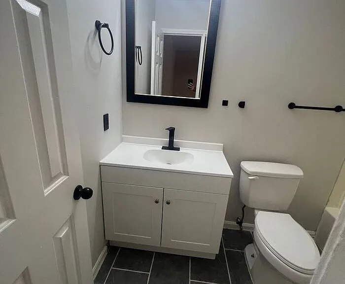 544 Charleston Ln — Photo 10