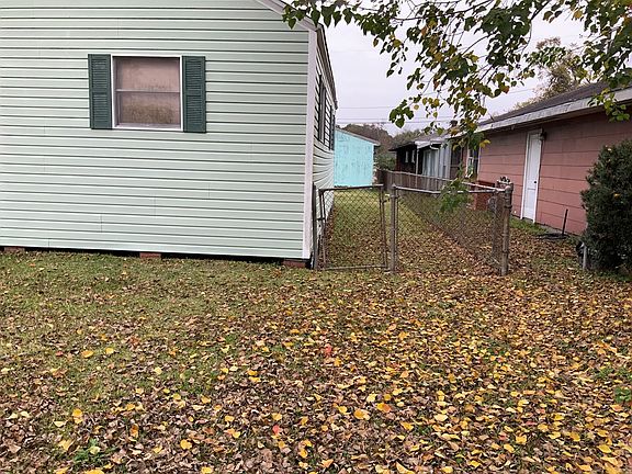 3rd image of 3012 South Dr