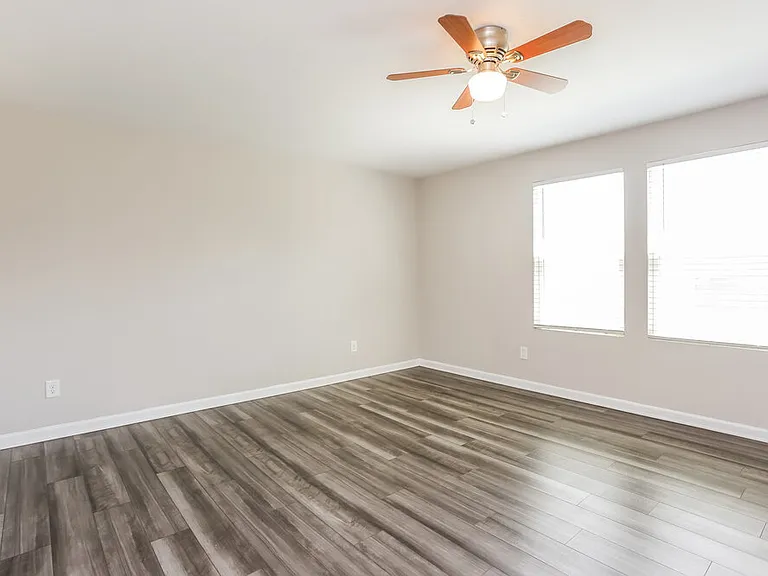4064 Kendrick Cir — Photo 13