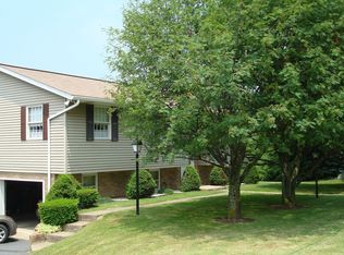 49 Ye Old Dam Rd, Tamaqua, PA 18252