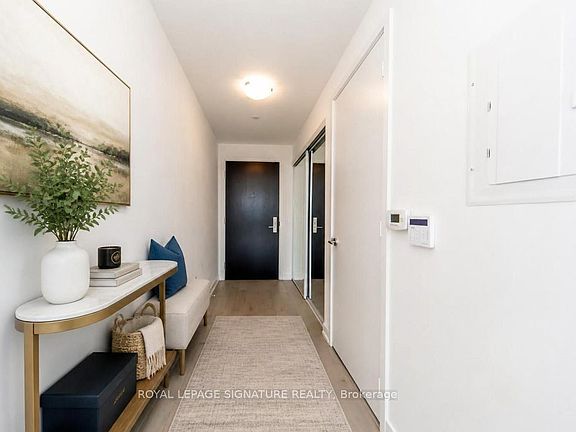 5th image of 158 Front St E #1019
