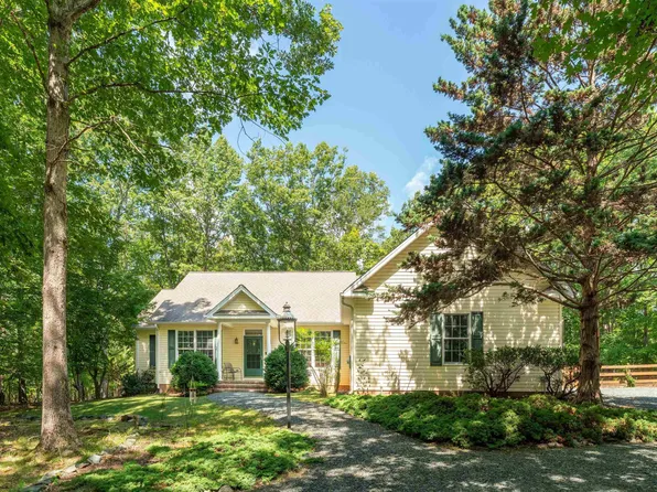 182 Fox Hollow Ln, Palmyra, VA 22963