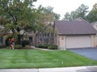 4710 Pine Eagles Dr, Brighton, MI