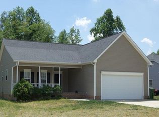 1708 Johste Ct, Fuquay Varina, NC 27526