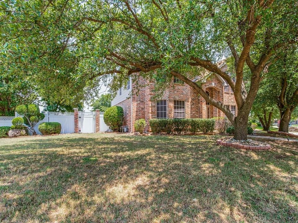1st image of 2756 Oak Hollow Dr