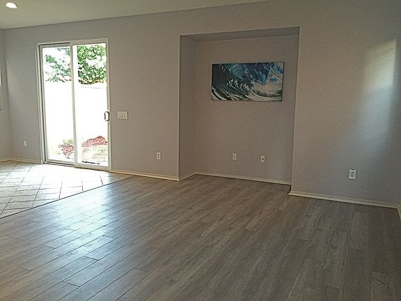 4th image of 29326 Dakota Dr