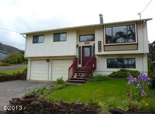 1706 NW 36th St, Lincoln City, OR 97367