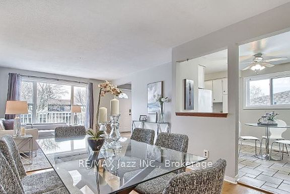 5th image of 676 Mountview Pl