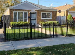 10216 S Crandon Ave, Chicago, IL