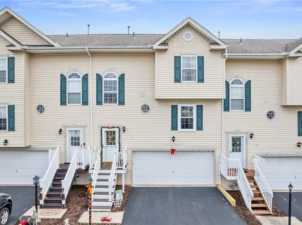 149 Manor View Dr, Manor, PA 15665