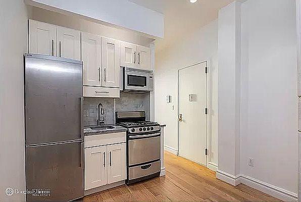 1st image of 164 E 82nd St #12