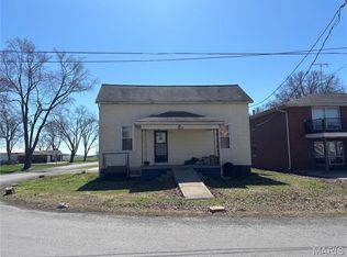 363 S Walnut St, Breese, IL 62230