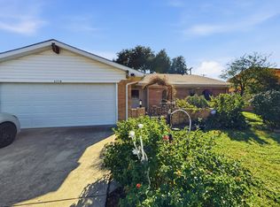 3718 W Rochelle Rd, Irving, TX 75062