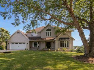 5 Cherry Ln NE, Iowa City, IA 52240