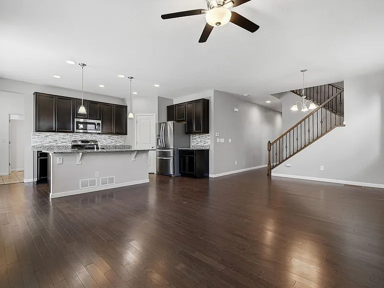 614 W 170th Pl — Photo 8