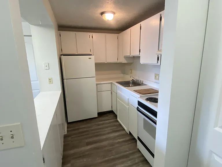 4008 W Erie Ave — Photo 6