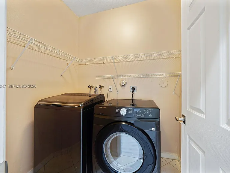 4312 Laurel Ridge Cir — Photo 39