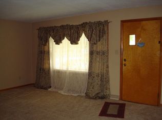 620 W South St, Fremont, NE 68025