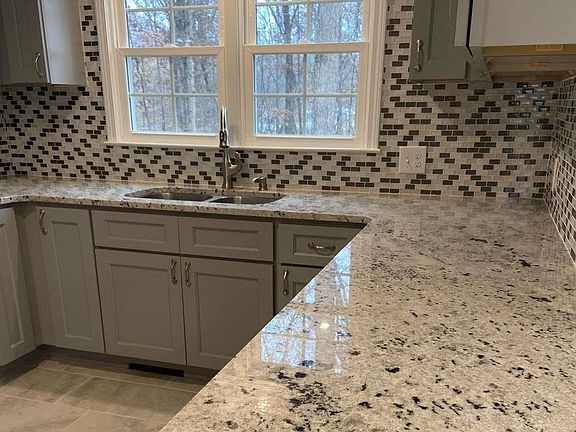 4th image of 6056 Stoney Creek Ln