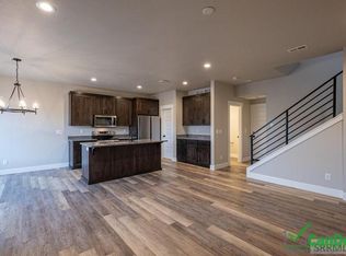 2987 Sunburst Dr, Ammon, ID 83406