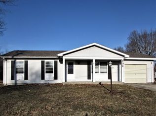 306 N Main St, Broadlands, IL 61816