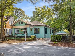 811 E Lake Dr, Decatur, GA 30030