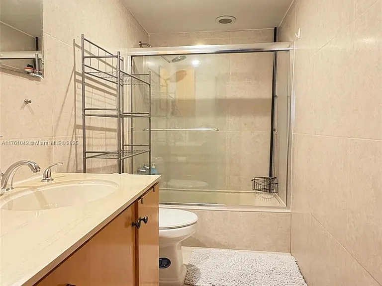 1965 S Ocean Dr #2F — Photo 4