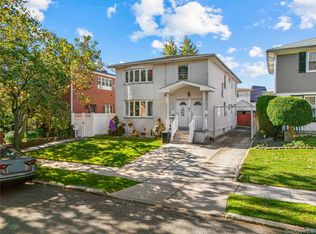 5118 199th St, Fresh Meadows, NY 11365