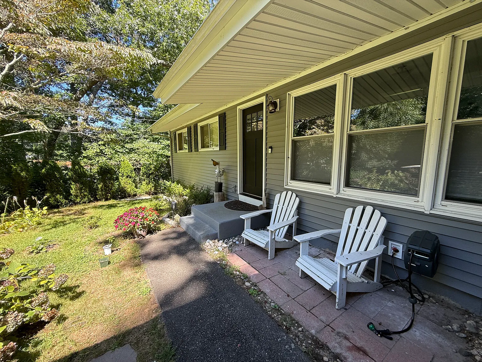 4 bed, 1600 sqft, $4,000 — Photo 2