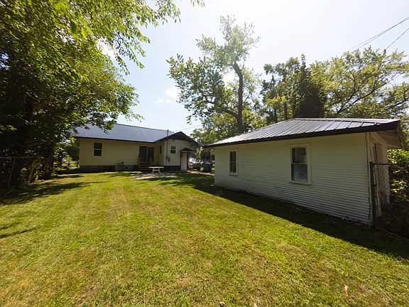 4th image of 846 McAllister Ave